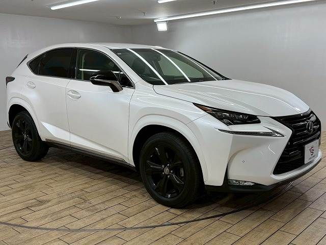 TOYOTA LEXUS NX200T 2017 Image 31