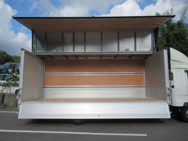 MITSUBISHI FUSOU FIGHTER 2024 Image 31