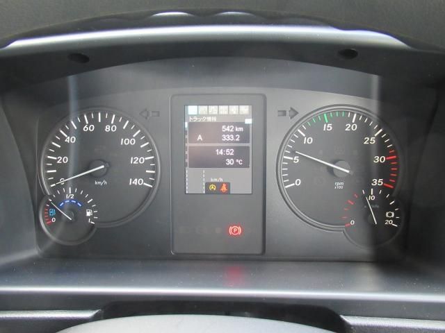 MITSUBISHI FUSOU FIGHTER 2024 Image 31