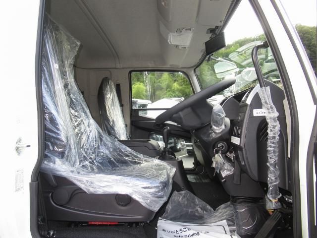 MITSUBISHI FUSOU FIGHTER 2024 Image 31