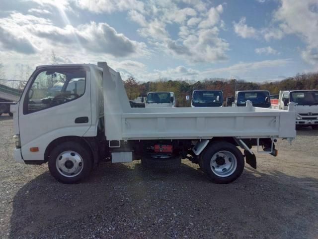 HINO DUTRO 2018 Image 31