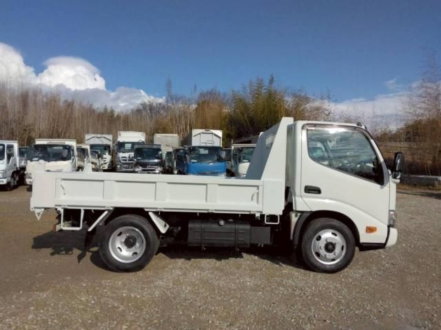 HINO DUTRO 2018 Image 31