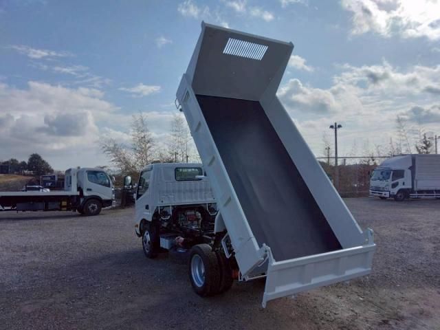 HINO DUTRO 2018 Image 31