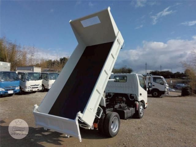 HINO DUTRO 2018 Image 31