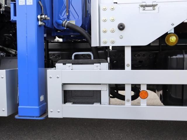 MITSUBISHI FUSOU FIGHTER 2024 Image 31