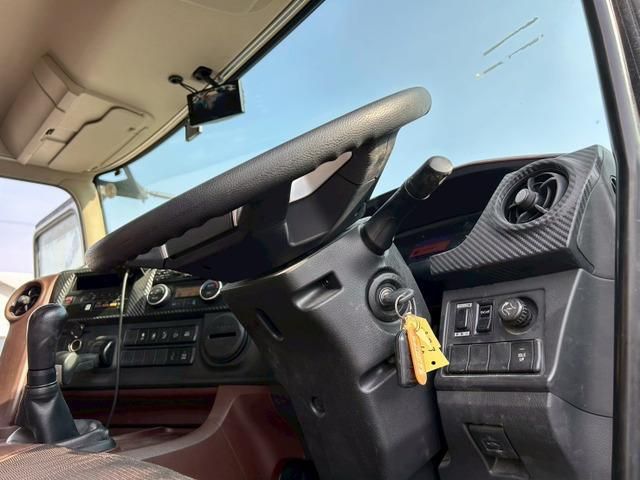 HINO PROFIA 2021 Image 31