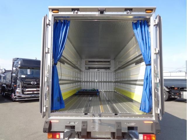 HINO DUTRO 2021 Image 31