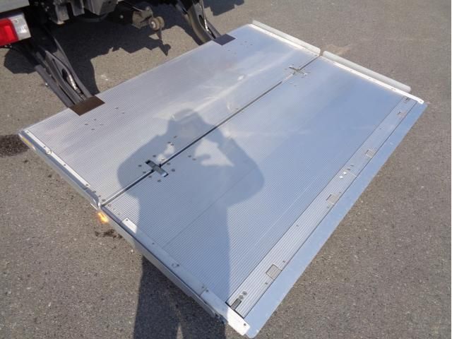 HINO DUTRO 2021 Image 31