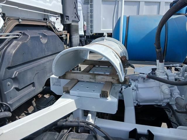 ISUZU GIGA 2016 Image 31