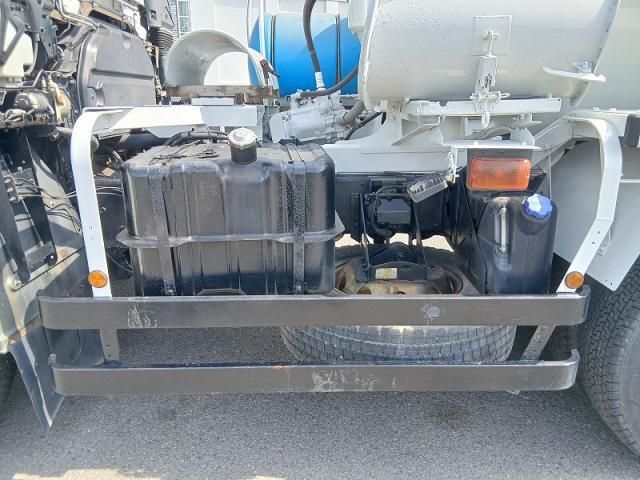 ISUZU GIGA 2016 Image 31