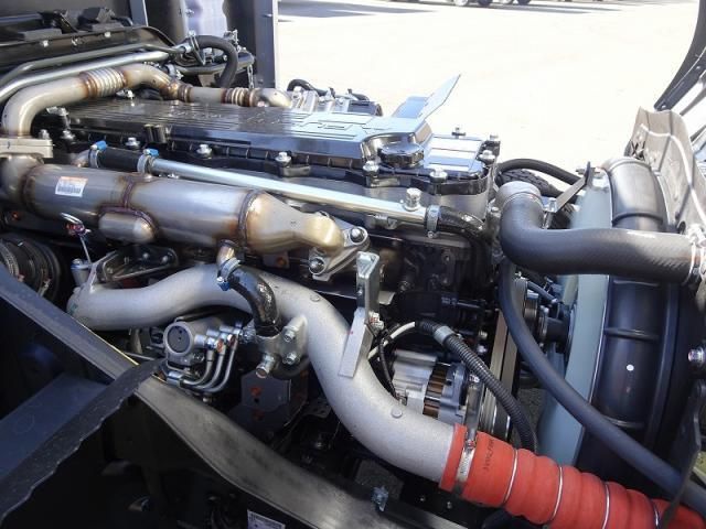 MITSUBISHI FUSOU FIGHTER 2025 Image 31