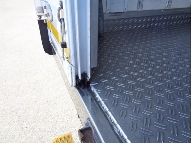 ISUZU ELF 2020 Image 31