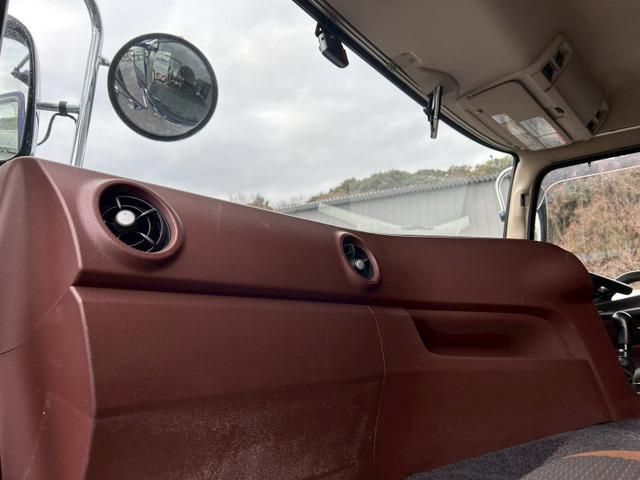 HINO PROFIA 2019 Image 31