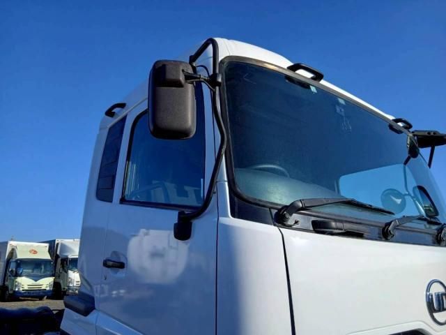 NISSAN DIESEL QUON 2016 Image 31