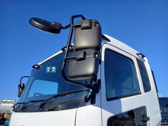 NISSAN DIESEL QUON 2016 Image 31