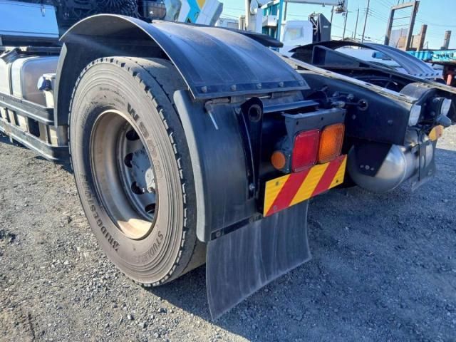 NISSAN DIESEL QUON 2016 Image 31