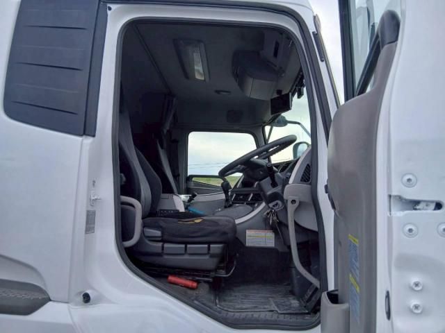 NISSAN DIESEL QUON 2016 Image 31