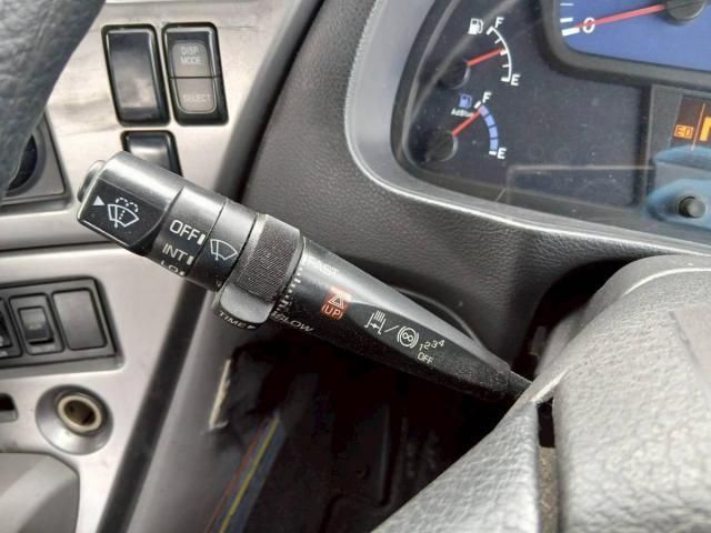 NISSAN DIESEL QUON 2016 Image 31