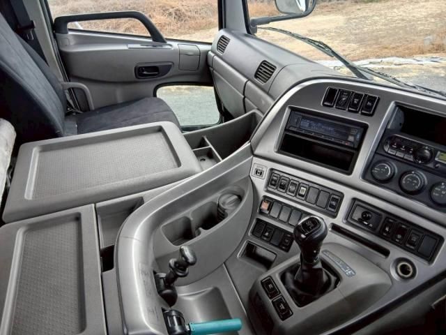 NISSAN DIESEL QUON 2016 Image 31