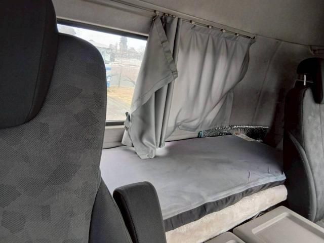 NISSAN DIESEL QUON 2016 Image 31