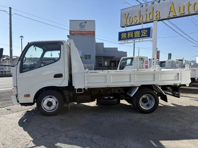 HINO DUTRO 2014 Image 31