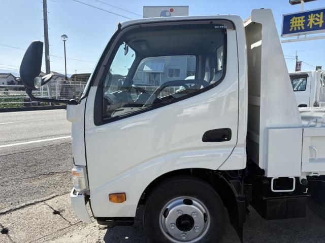 HINO DUTRO 2014 Image 31