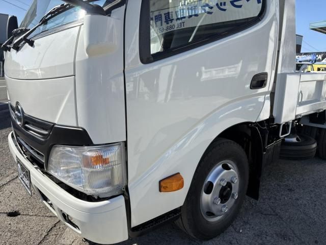 HINO DUTRO 2014 Image 31