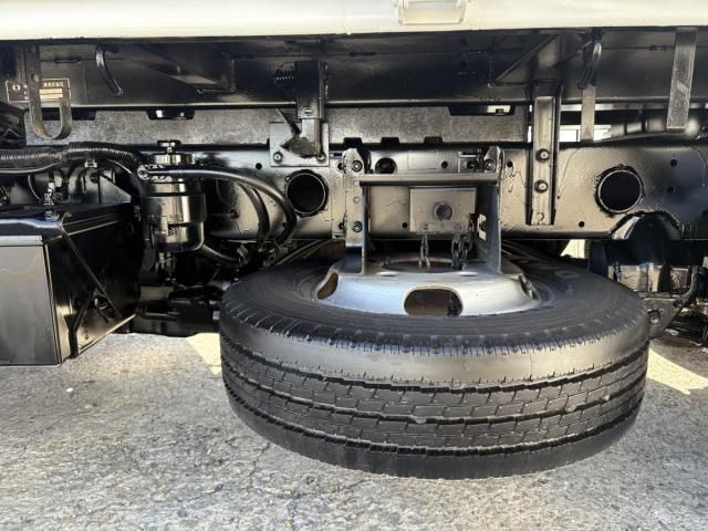 HINO DUTRO 2014 Image 31