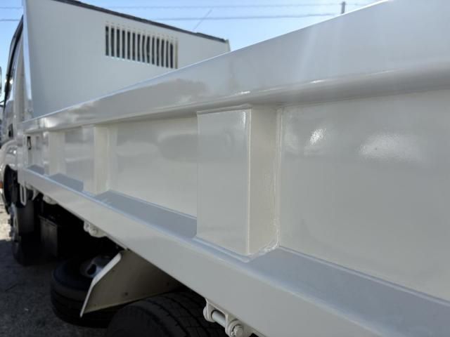 HINO DUTRO 2014 Image 31