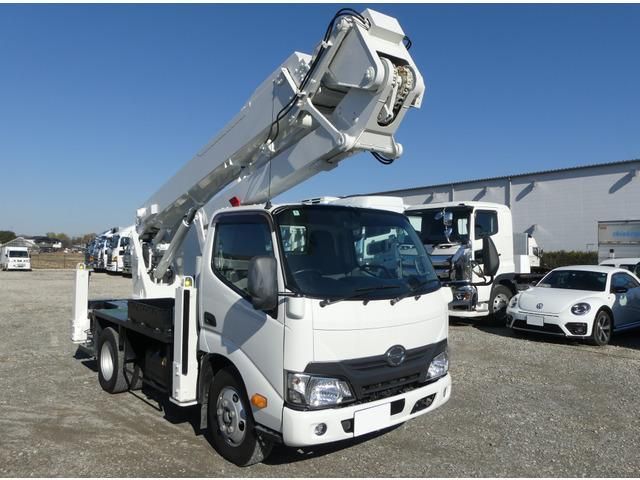 HINO DUTRO 2019 Image 31