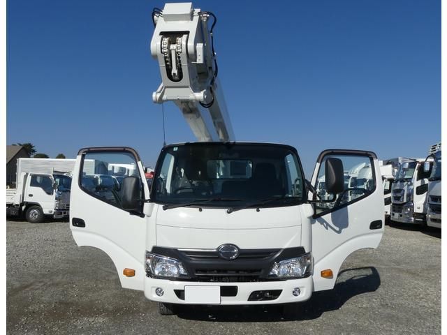 HINO DUTRO 2019 Image 31