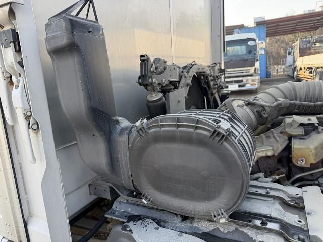 HINO PROFIA 2021 Image 31