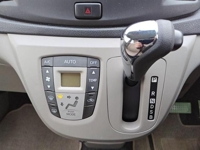 DAIHATSU MIRA E:S 2012 Image 31
