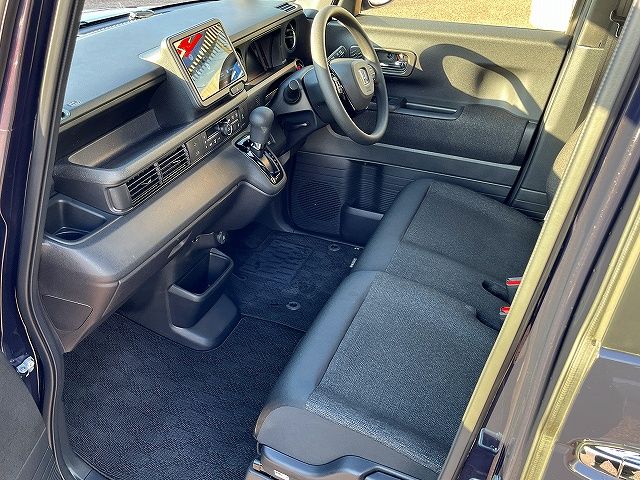 HONDA N BOX CUSTOM 2023 Image 31