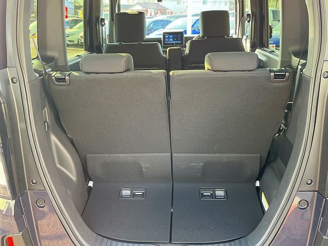 HONDA N BOX CUSTOM 2023 Image 31