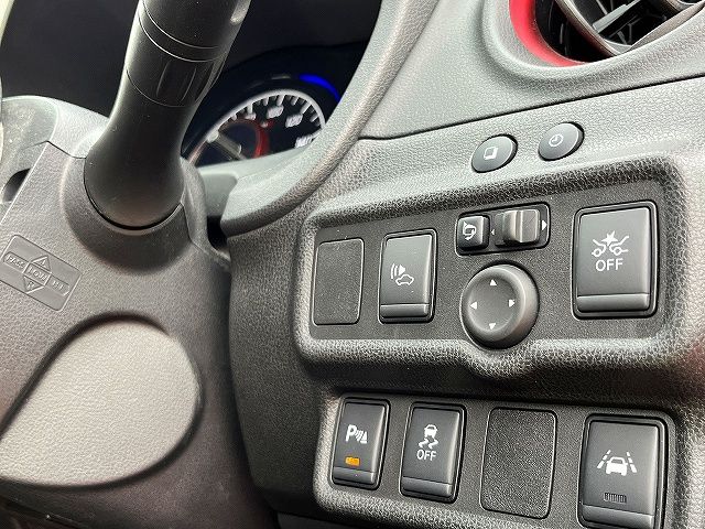 NISSAN NOTE 2019 Image 31