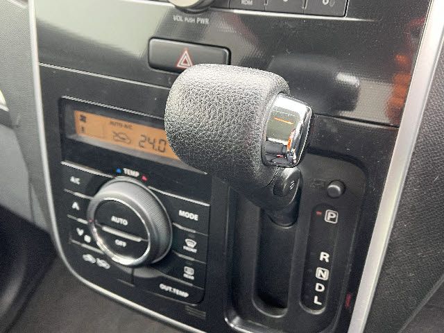 MAZDA AZ-WAGON CUSTOM STYL 2012 Image 31