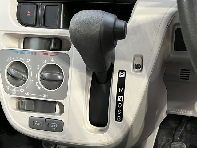 DAIHATSU MOVE 2018 Image 31