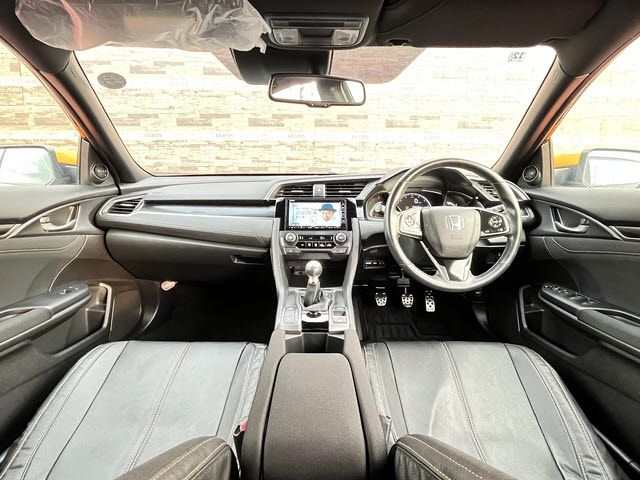 HONDA CIVIC HATCHBACK 2020 Image 31