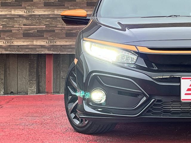 HONDA CIVIC HATCHBACK 2020 Image 31