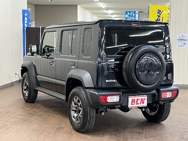 SUZUKI JIMNY NOMADE 2025 Image 31