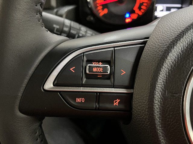 SUZUKI JIMNY NOMADE 2025 Image 31