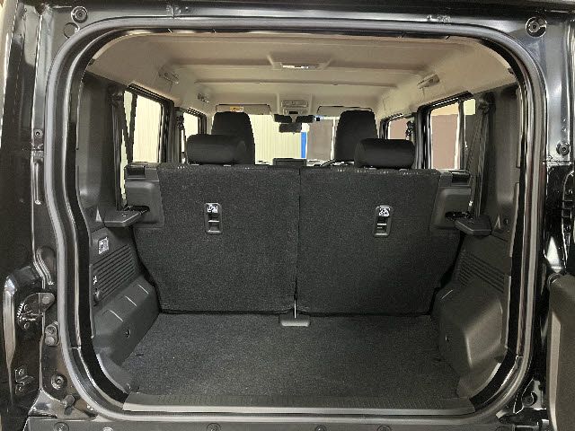 SUZUKI JIMNY NOMADE 2025 Image 31