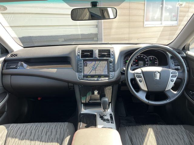 TOYOTA CROWN SEDAN 4WD 2011 Image 31