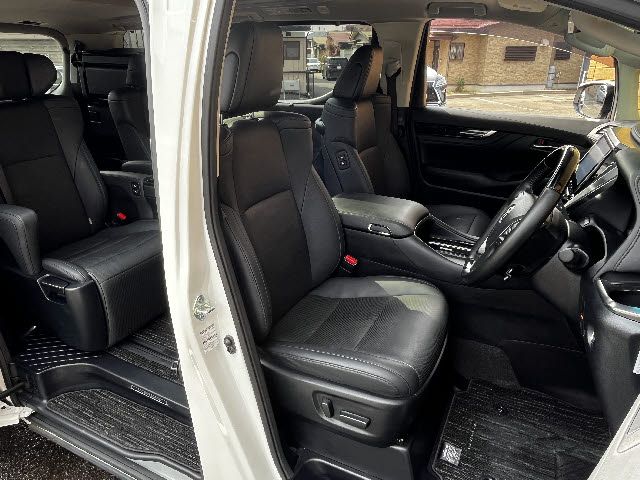 TOYOTA ALPHARD 2023 Image 31