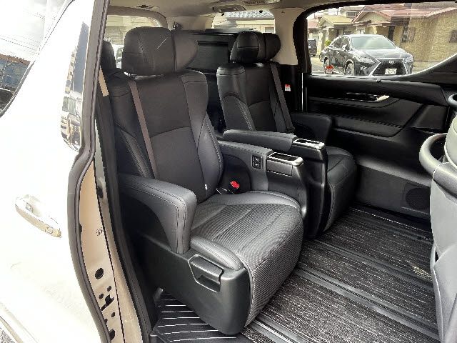 TOYOTA ALPHARD 2023 Image 31