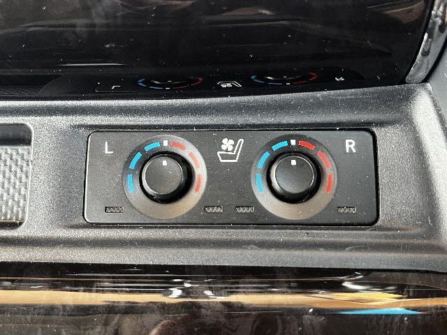 TOYOTA ALPHARD 2023 Image 31