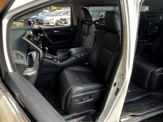 TOYOTA ALPHARD 2023 Image 31