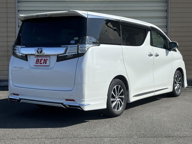 TOYOTA VELLFIRE 2017 Image 31
