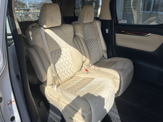 TOYOTA VELLFIRE 2017 Image 31